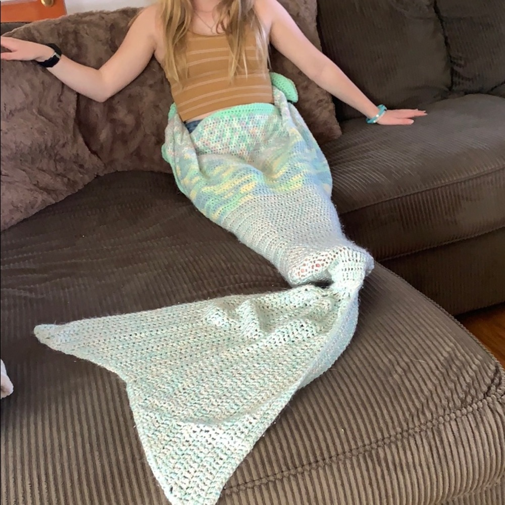 Mermaid Tail Hand Knitted Blanket